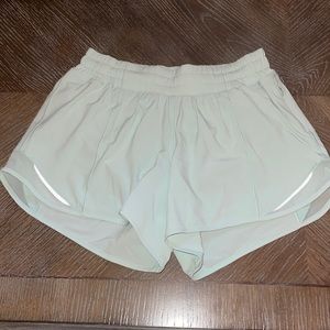 Lululemon hottie hot shorts! 4” inseam size 4!